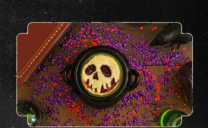 The Evil Queen's Mini Poison Apple Pie